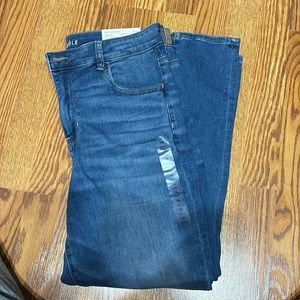 American Eagle High Rise Jeans